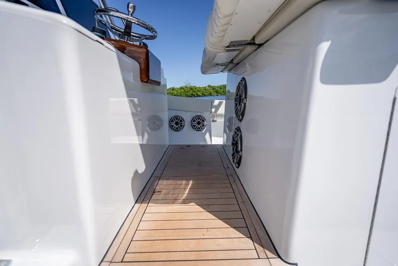 Slide: The Image of Billfish 39 Center Console w/Tower 2025 - 101