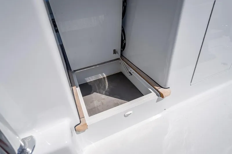 Slide: The Image of Billfish 39 Center Console w/Tower 2025 - 99