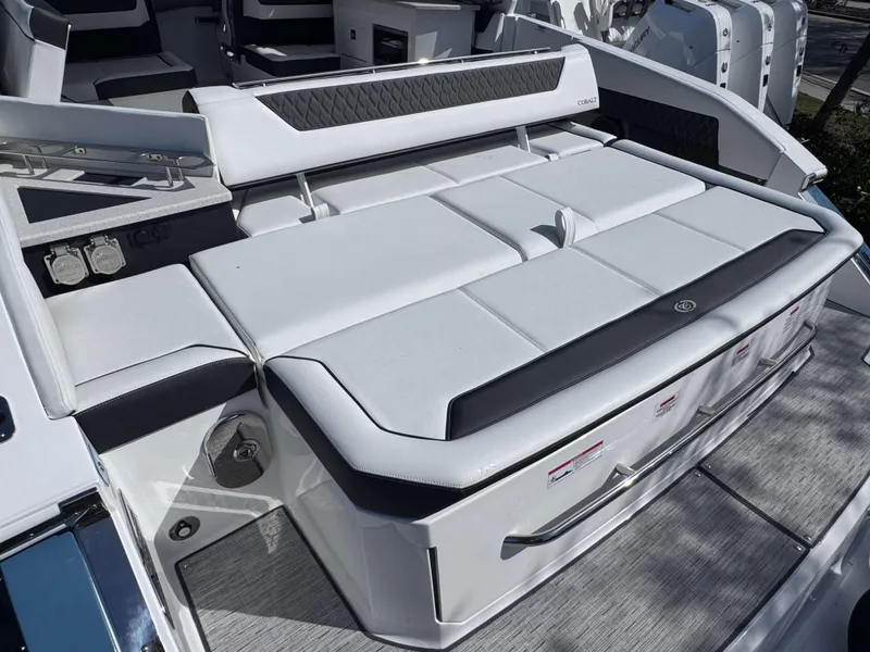 Slide: The Image of 2025 Cobalt R35 boat with sleek white seating and modern design. - 36