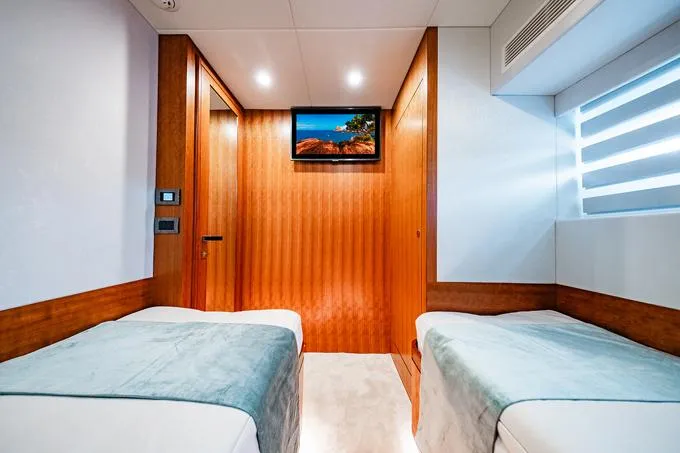 Slide: The Image of Stbd Cabin Looking Forward - 33