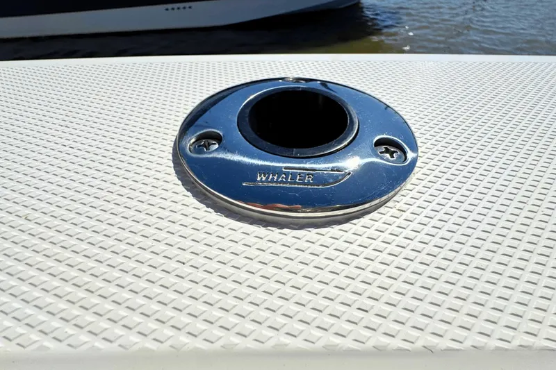 Slide: The Image of Boston Whaler 330 Outrage 2024 - 14