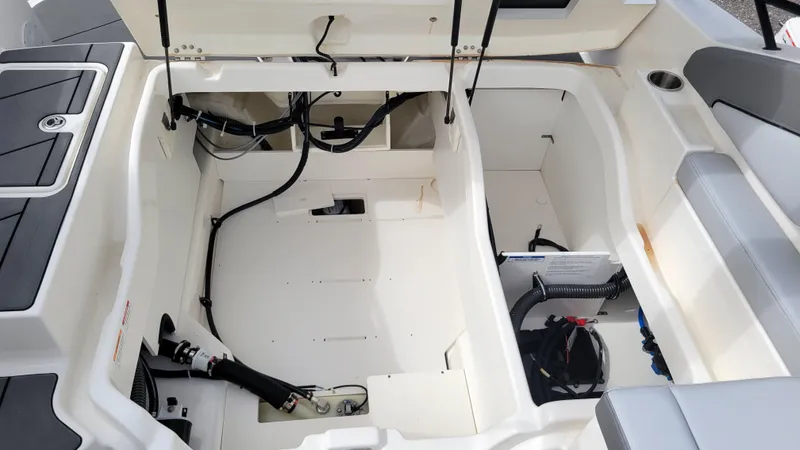 Slide: The Image of Bayliner D22 2025 - 56