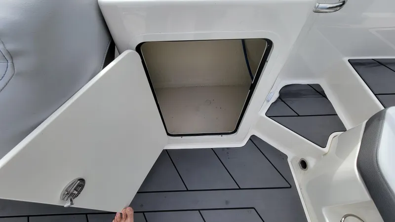 Slide: The Image of Bayliner D22 2025 - 62