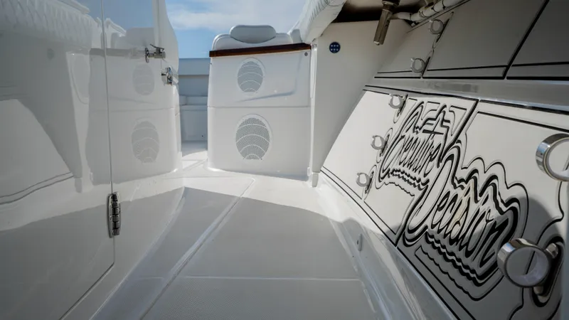 Slide: The Image of 2021 HCB 53 Sueños boat interior with custom design detailing. - 25