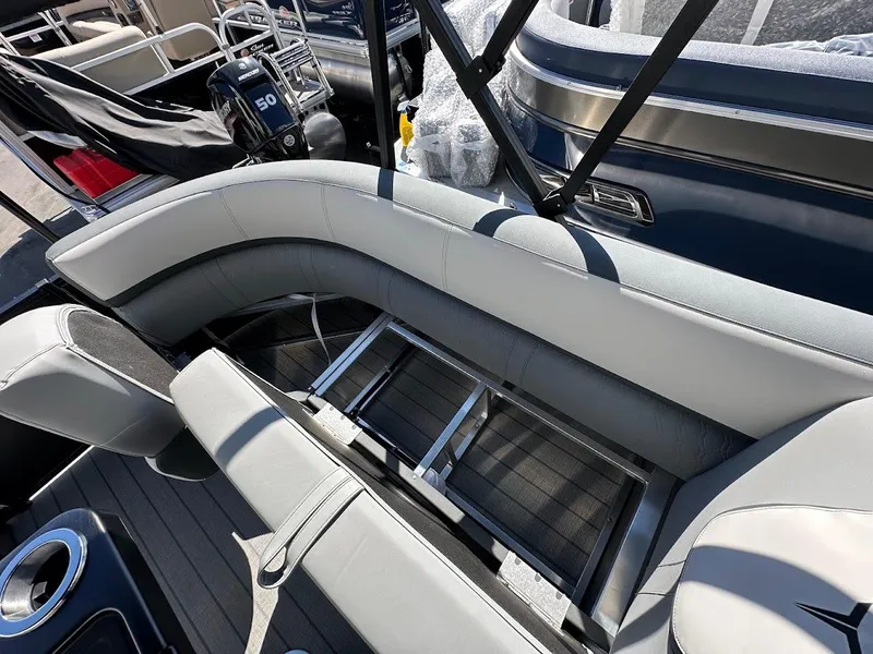 Slide: The Image of 2025 Tahoe Pontoon 2585 LTZ Entertainer with sleek seating and modern design. - 32