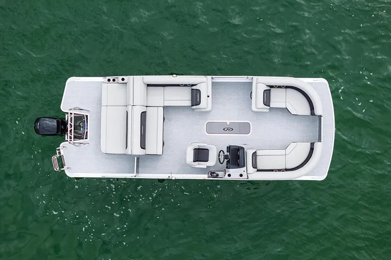 Slide: The Image of Harris Cruiser 210 2025 - 41