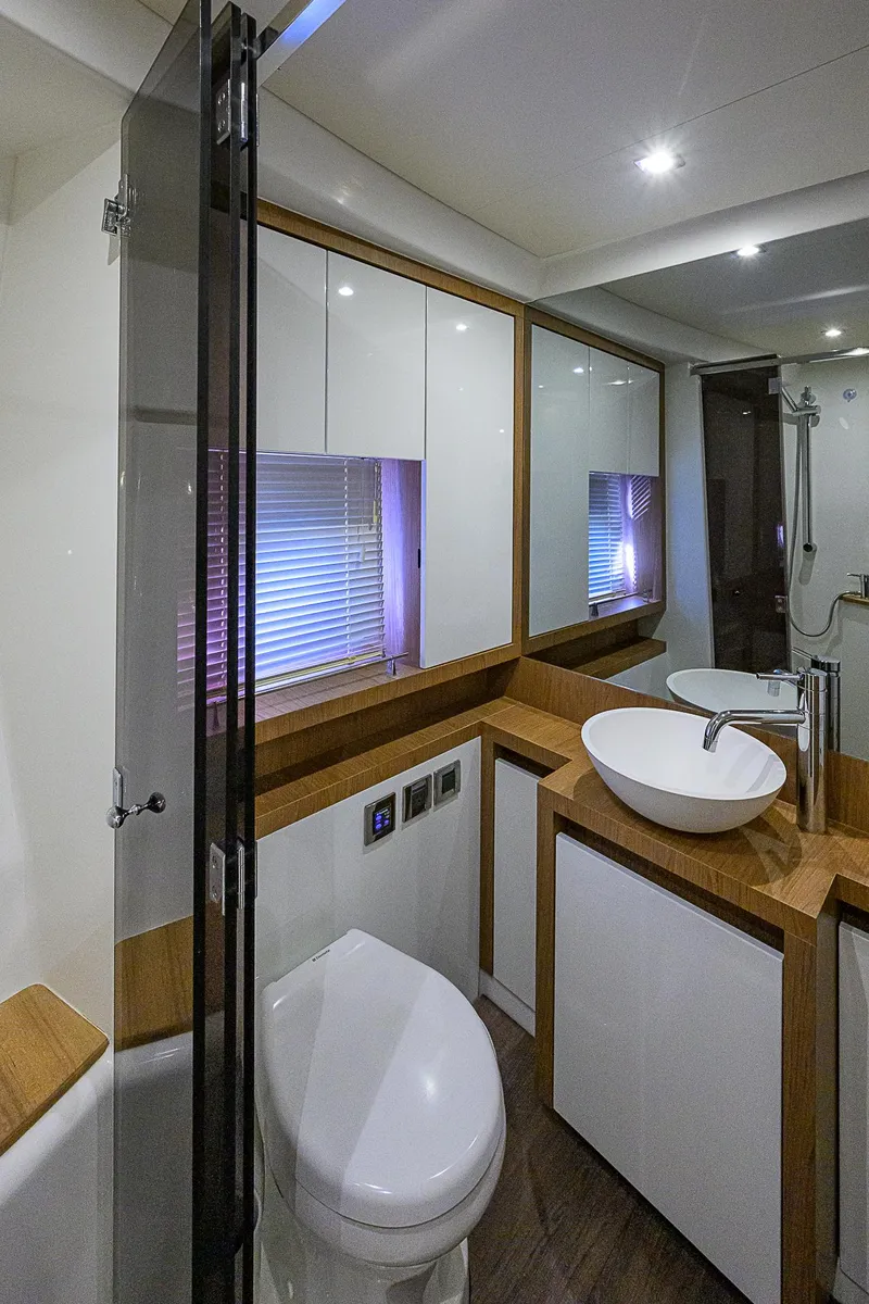 Slide: The Image of Beneteau Gran Turismo 49 Fly 2017 - 59