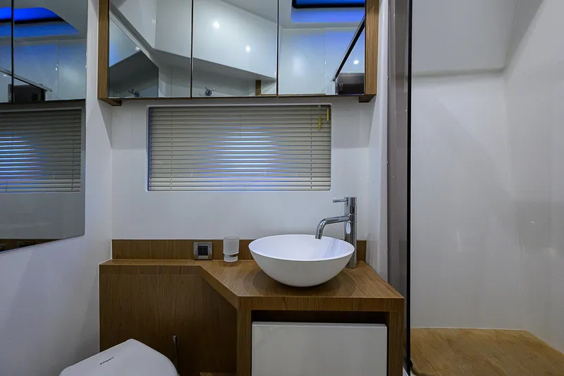 Slide: The Image of Beneteau Gran Turismo 49 Fly 2017 - 68