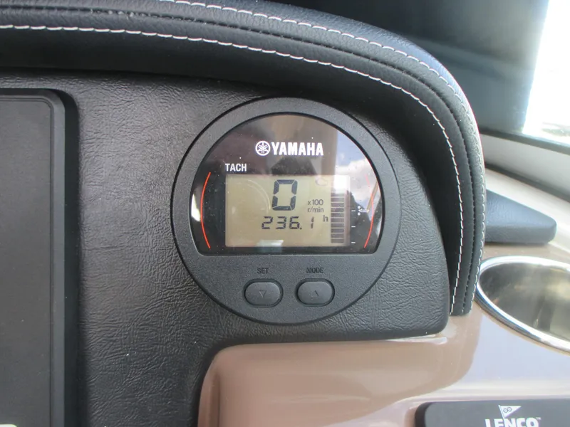 Slide: The Image of Yamaha tachometer on 2018 Crownline Eclipse E29 XS boat dashboard. - 18