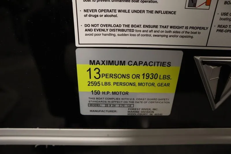 Slide: The Image of Maximum capacity label for Trifecta 24RF LE 2.75 boat, 2025 model. - 26
