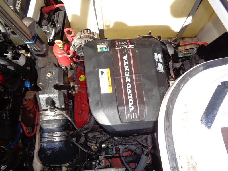 Slide: The Image of Volvo Penta engine in 2014 Regal 3060 Window Express boat. - 38