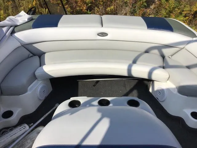 Slide: The Image of Tigé 21 I Limited 2004 - 11