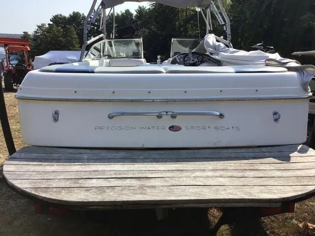 Slide: The Image of Tigé 21 I Limited 2004 - 5