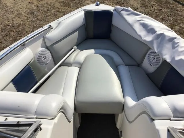 Slide: The Image of Tigé 21 I Limited 2004 - 9