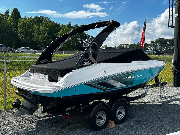 Slide: The Image of Regal 2000 ES 2024 - 8