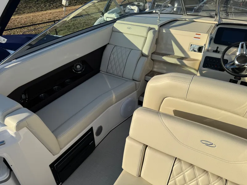 Slide: The Image of Regal 28 Express 2025 - 14