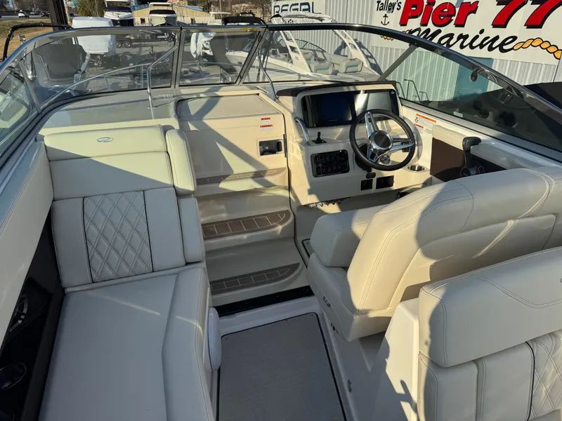 Slide: The Image of Regal 28 Express 2025 - 18