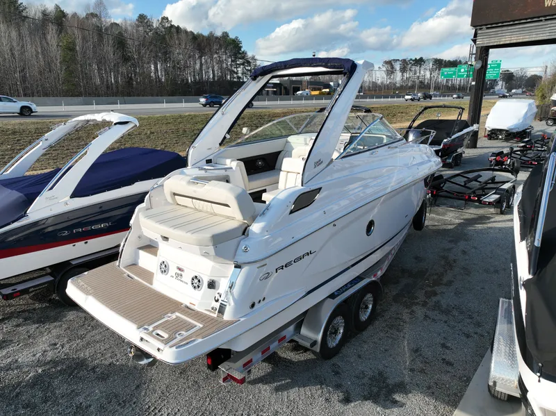 Slide: The Image of Regal 28 Express 2025 - 3