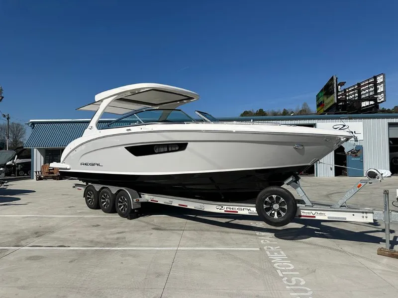 Slide: The Image of Regal 3300 2024 - 13