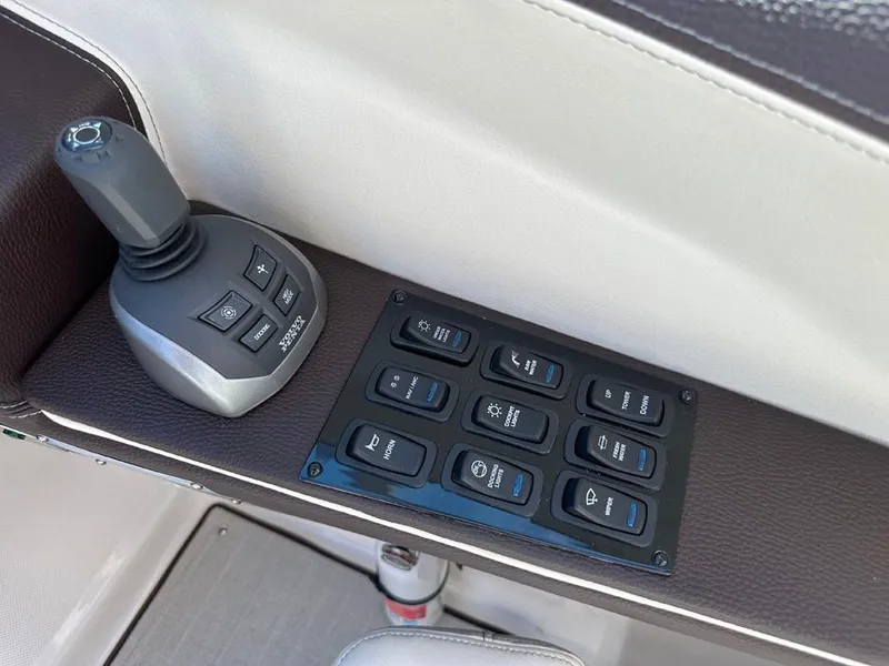 Slide: The Image of Regal 3300 2024 - 17