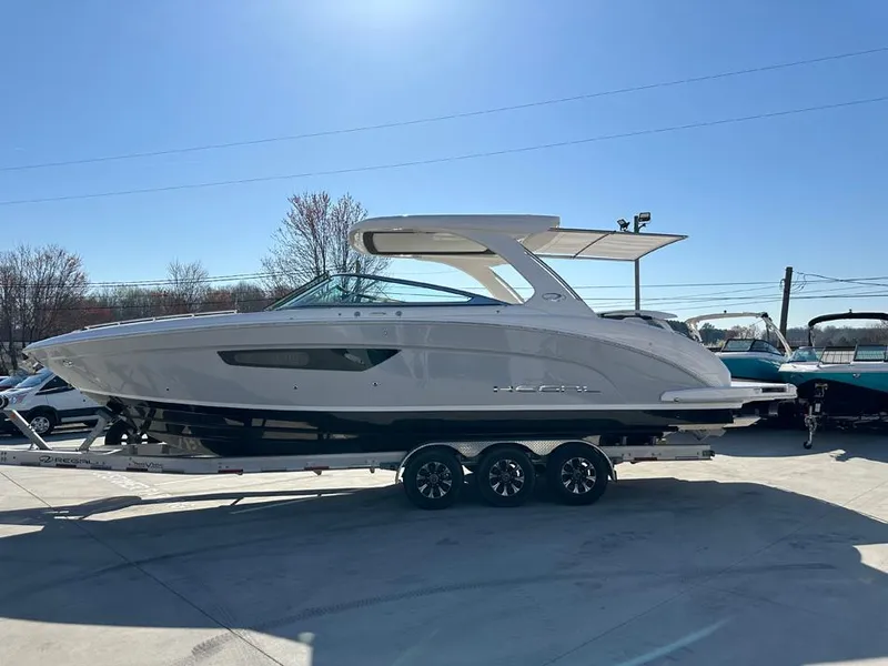 Slide: The Image of Regal 3300 2024 - 2