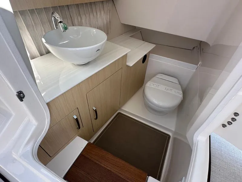 Slide: The Image of Regal 3300 2024 - 22