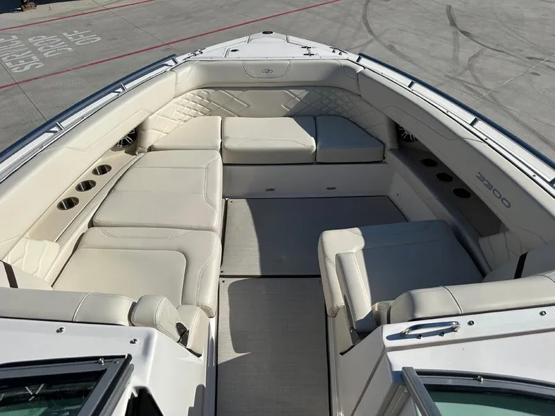 Slide: The Image of Regal 3300 2024 - 24