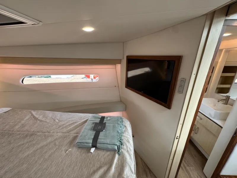 Slide: The Image of Regal 38 Grande Coupe 2025 - 21