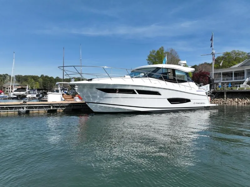 Slide: The Image of Regal 38 Grande Coupe 2025 - 3