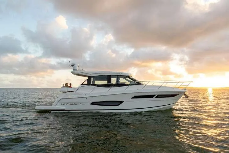 Slide: The Image of Regal 38 Grande Coupe 2025 - 33