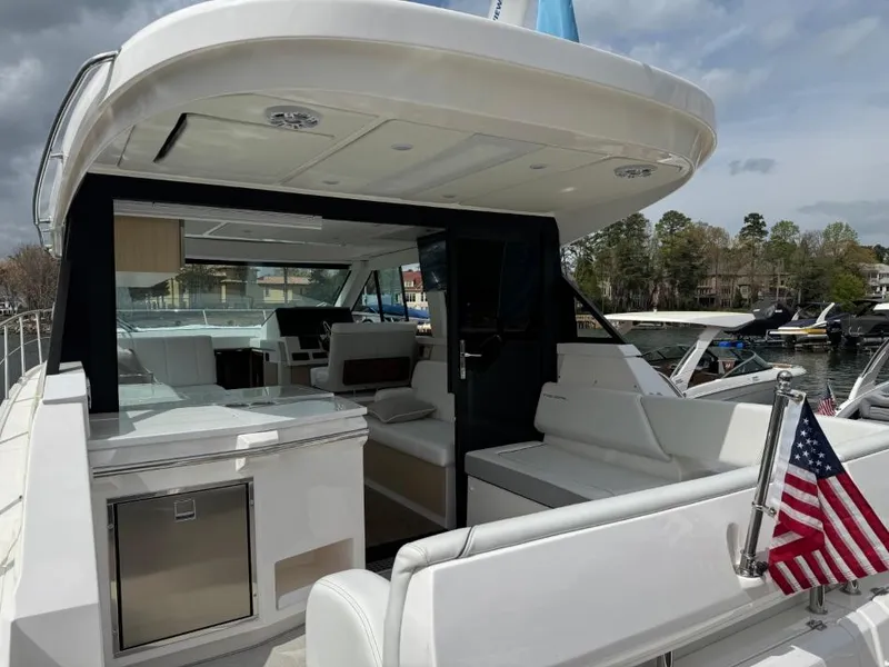 Slide: The Image of Regal 38 Grande Coupe 2025 - 7