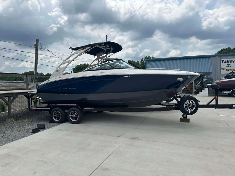 Slide: The Image of Regal LS4 Surf Ultimate 2025 - 21