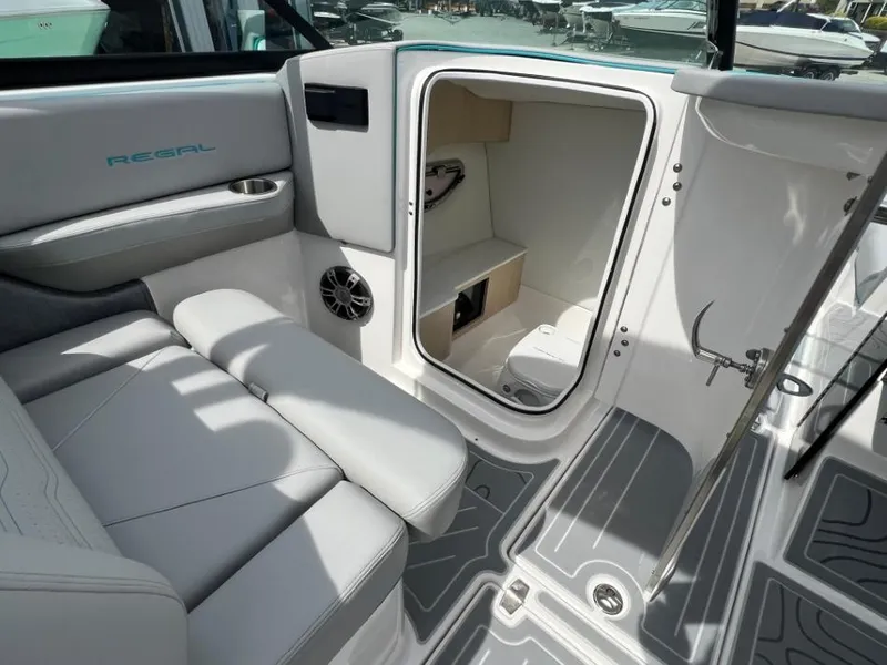 Slide: The Image of Regal LS6 Surf Ultimate 2025 - 12