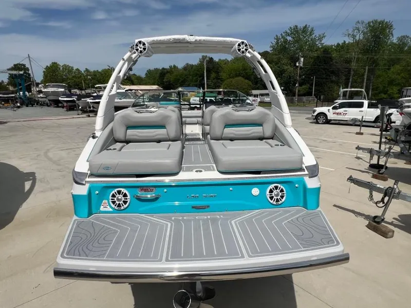 Slide: The Image of Regal LS6 Surf Ultimate 2025 - 6