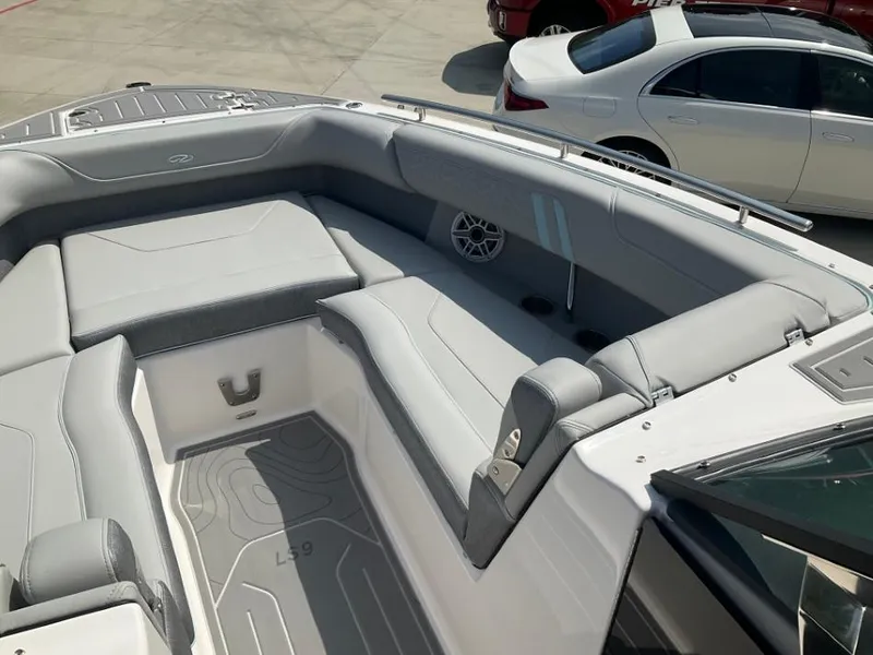 Slide: The Image of Regal LS9 Ultimate 2025 - 40