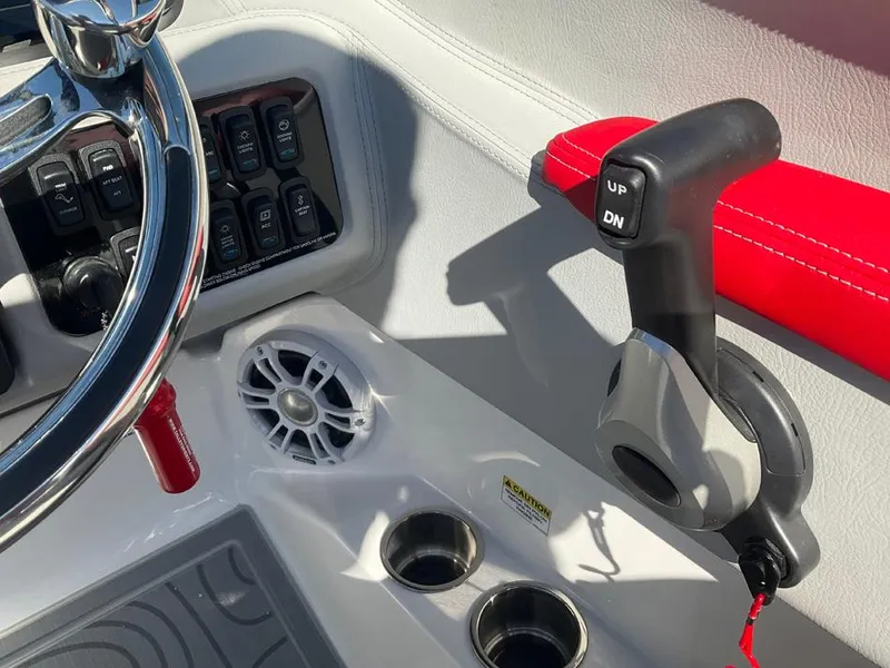 Slide: The Image of Regal LX2 Ultimate 2024 - 12