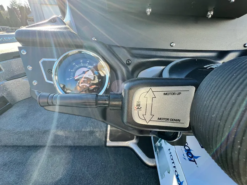 Slide: The Image of Skeeter ZXR 21 2025 - 16