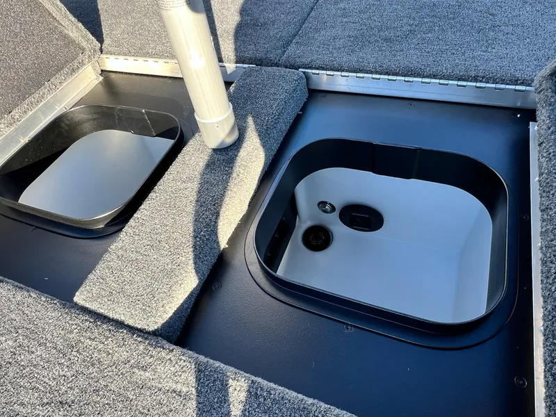 Slide: The Image of Skeeter ZXR 21 2025 - 17