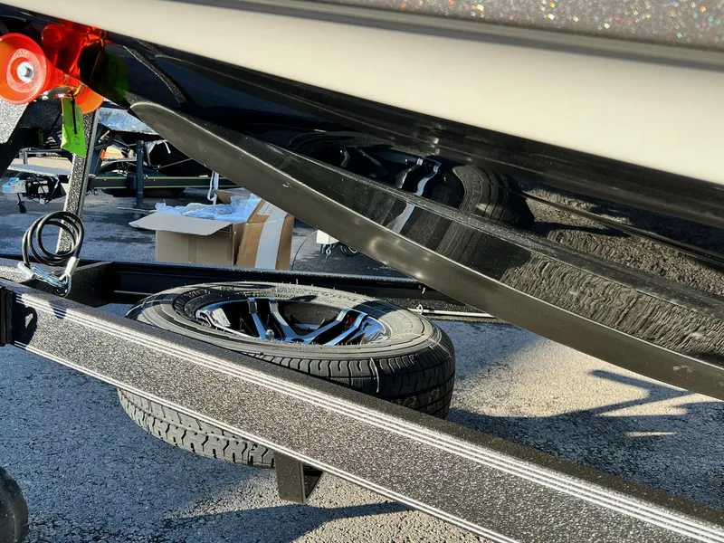 Slide: The Image of Skeeter ZXR 21 2025 - 23