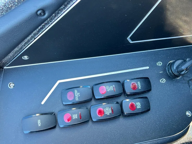 Slide: The Image of Skeeter ZXR 21 2025 - 31