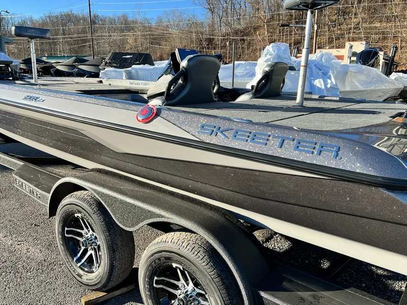 Slide: The Image of Skeeter ZXR 21 2025 - 34