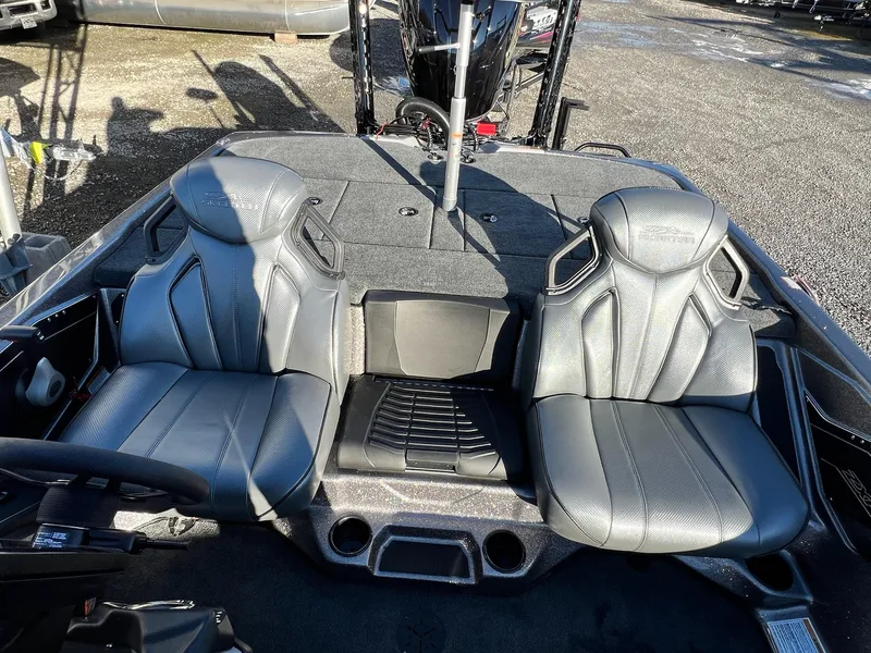 Slide: The Image of Skeeter ZXR 21 2025 - 43