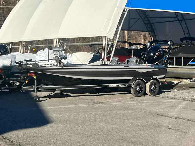 Slide: The Image of Skeeter ZXR 21 2025 - 46