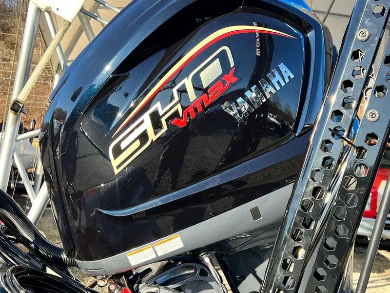 Slide: The Image of Skeeter ZXR 21 2025 - 6