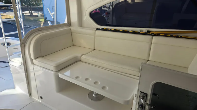 Slide: The Image of 2008 Ocean 37 Billfish seating - 17