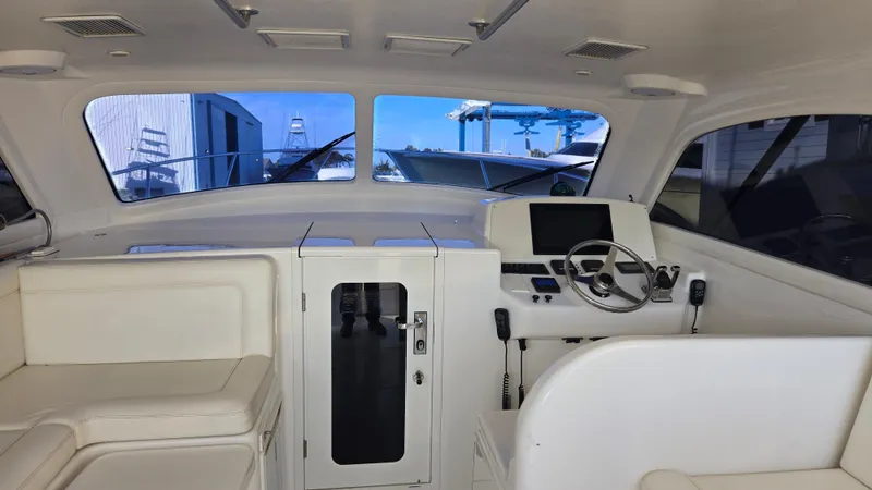 Slide: The Image of 2008 Ocean 37 Billfish lower helm view - 19