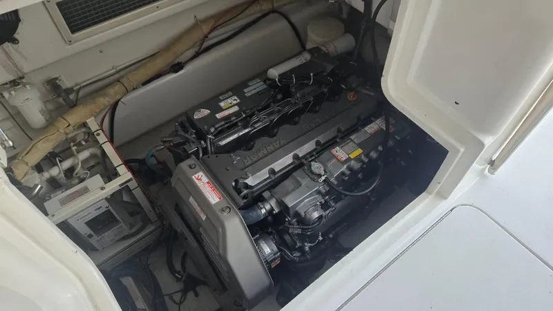 Slide: The Image of 2008 Ocean 37 Billfish stbd eng hatch - 31