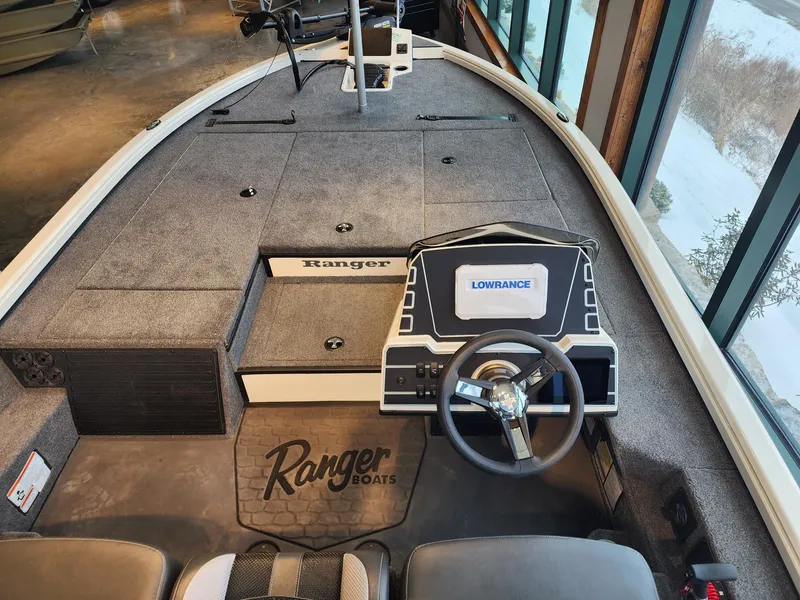 Slide: The Image of Interior of 2025 Ranger ALPHA 208 boat with Lowrance navigation system. - 3