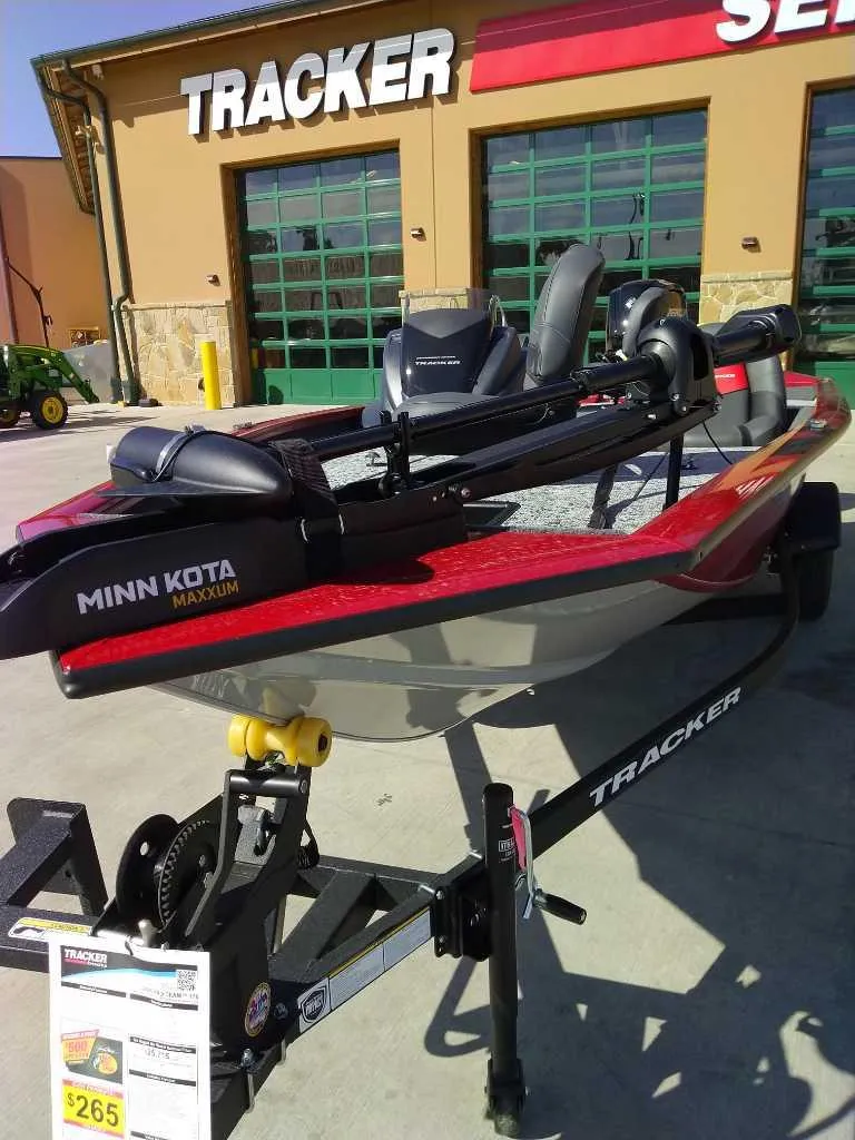 Slide: The Image of Tracker Pro Team 175 2025 - 68