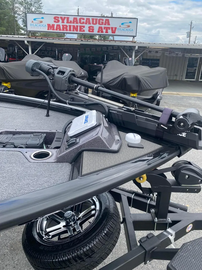 Slide: The Image of 2025 Ranger ALPHA 208 boat at Sylacauga Marine & ATV dealership. - 10